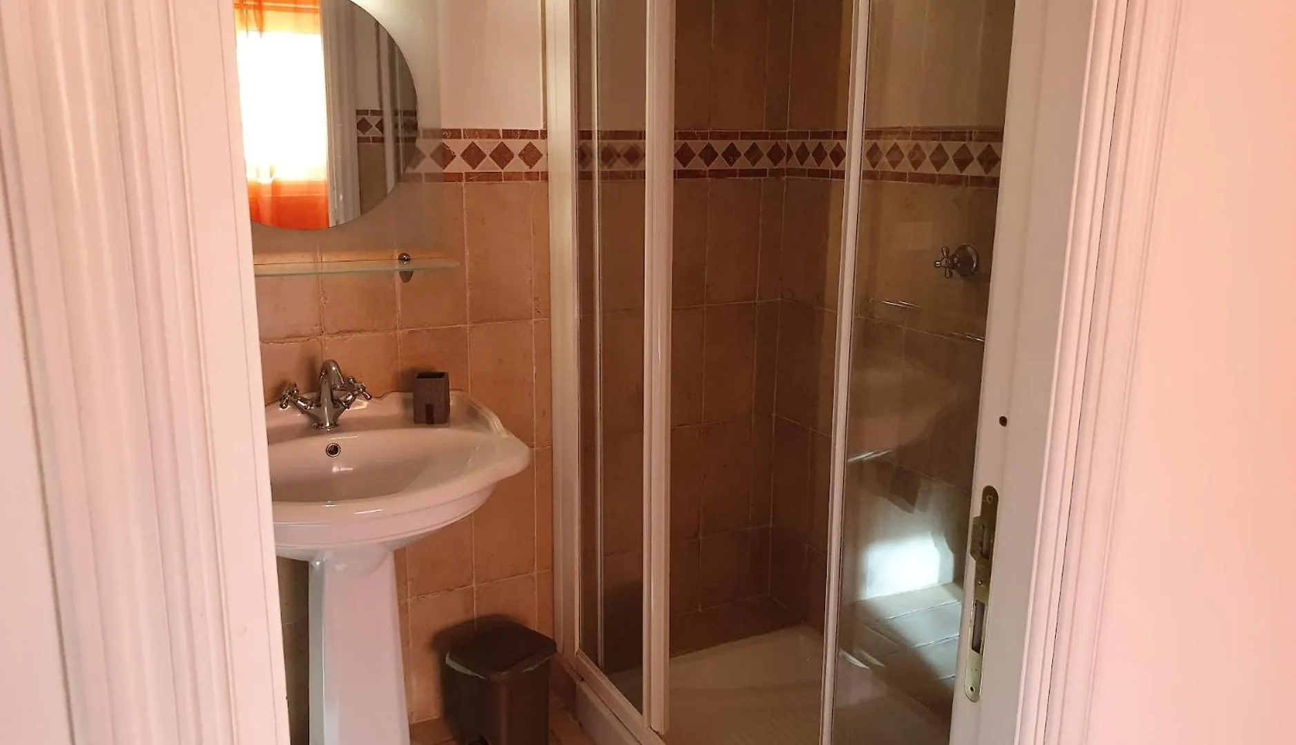 Bed and Breakfast Holyfield Sarzana Bed & Breakfast
