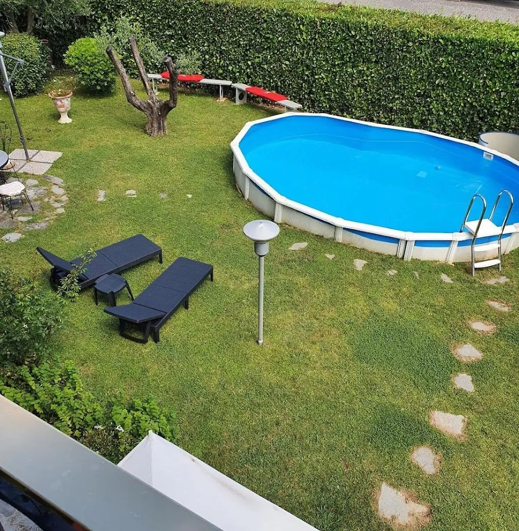 Holyfield Bed and Breakfast Sarzana